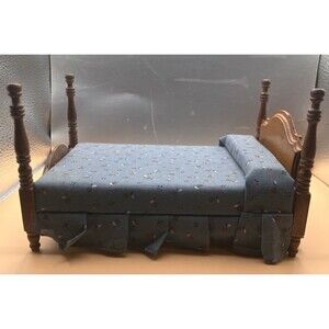 VTG Dollhouse Miniature Bed 1:12 Wooden Frame Floral Bedding Dust Ruffle Mini